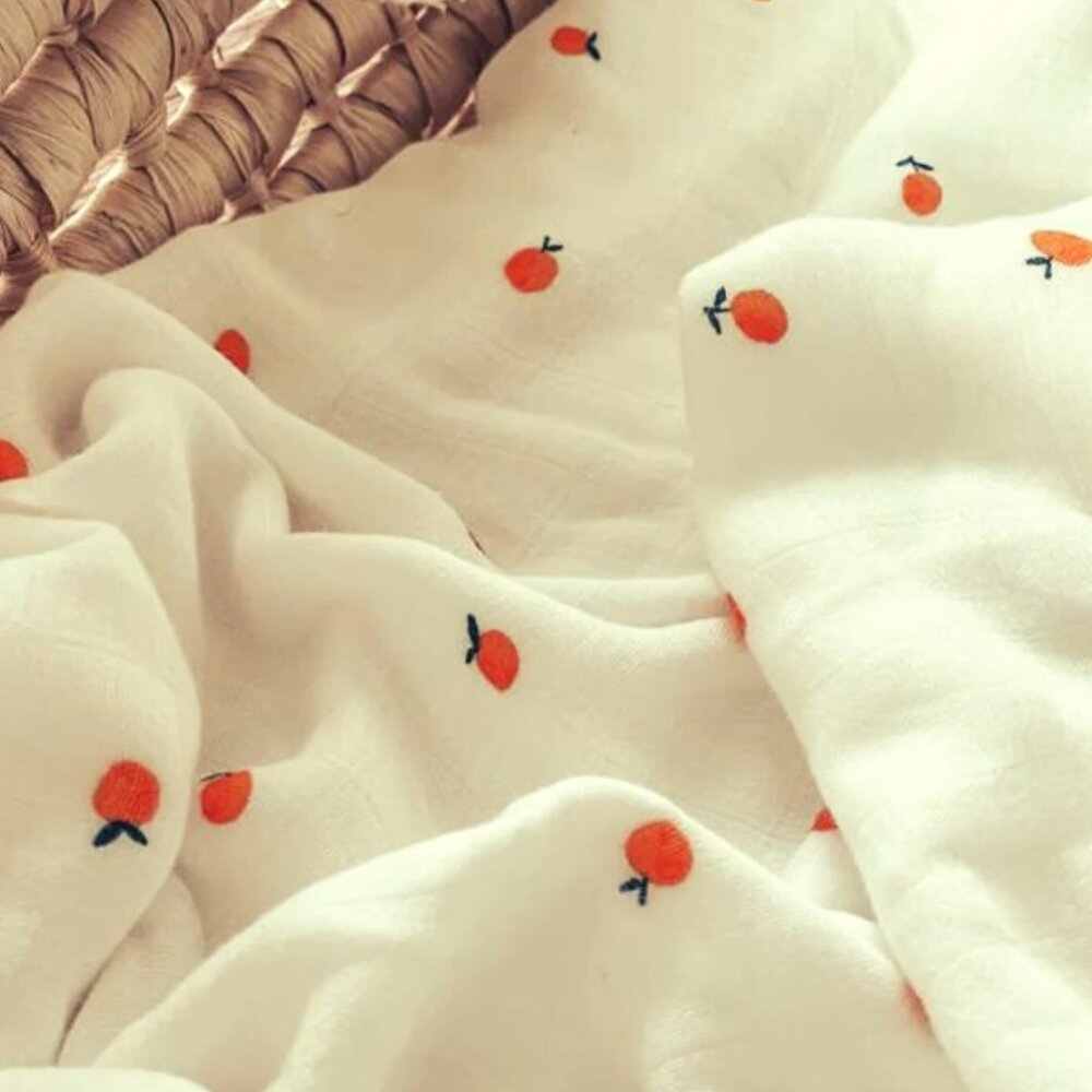 Swaddle - Medium 57x57 The Oranges