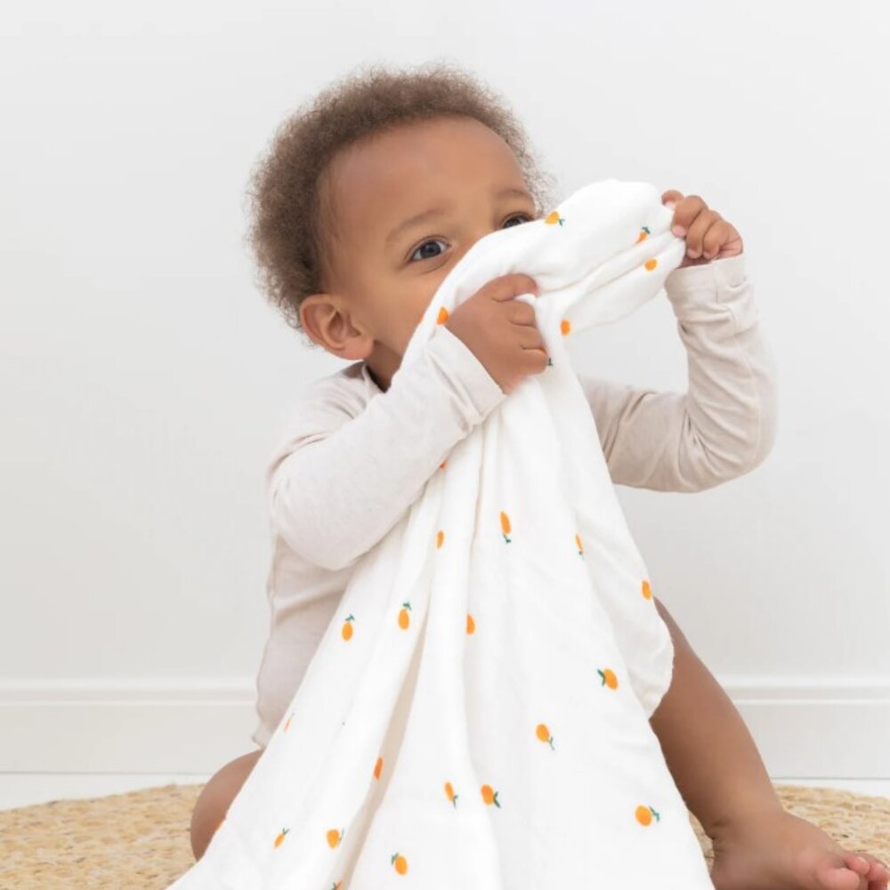 Swaddle - Medium 57x57 The Oranges
