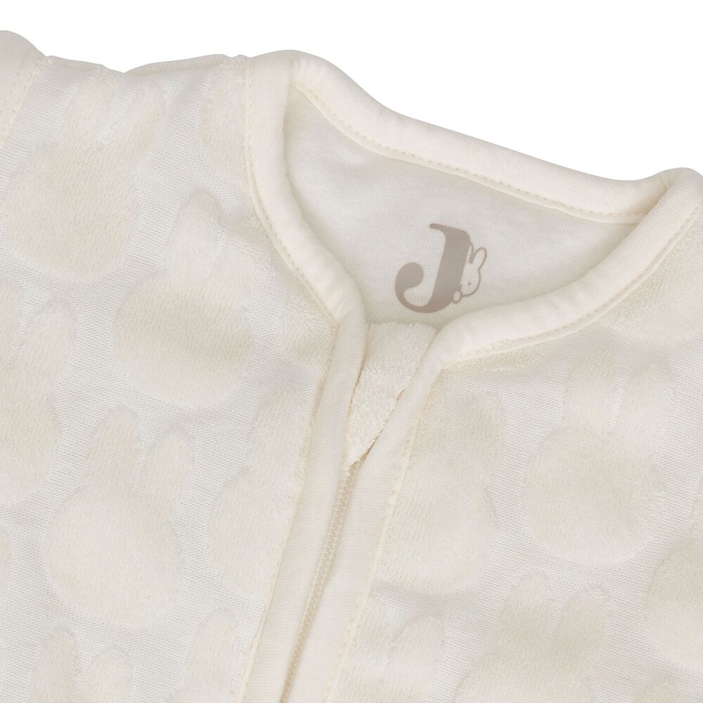 Slaapzak met afritsbare mouw rond 60cm Miffy jacquard Ivory