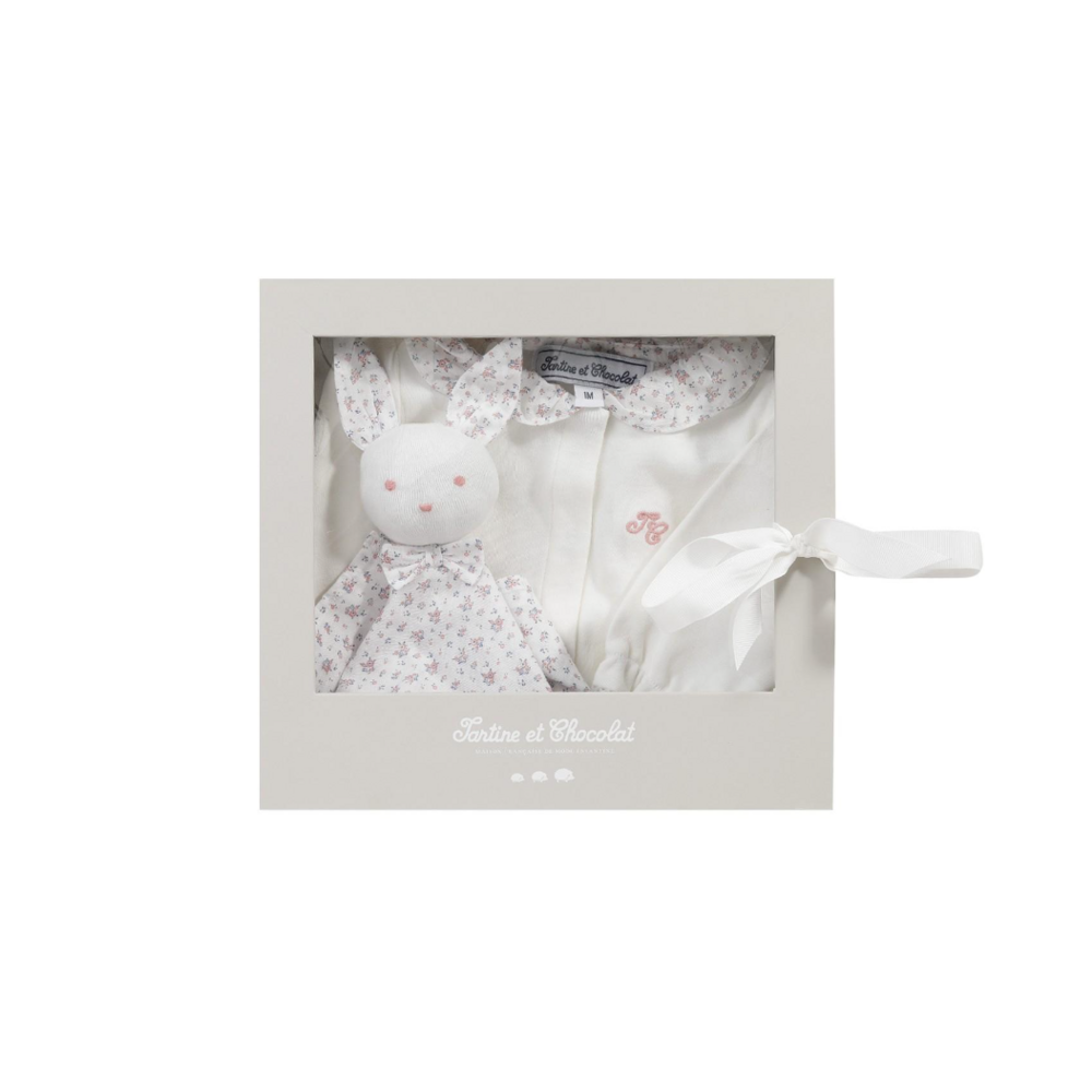 Babypakje in cadeauset met doudou wit