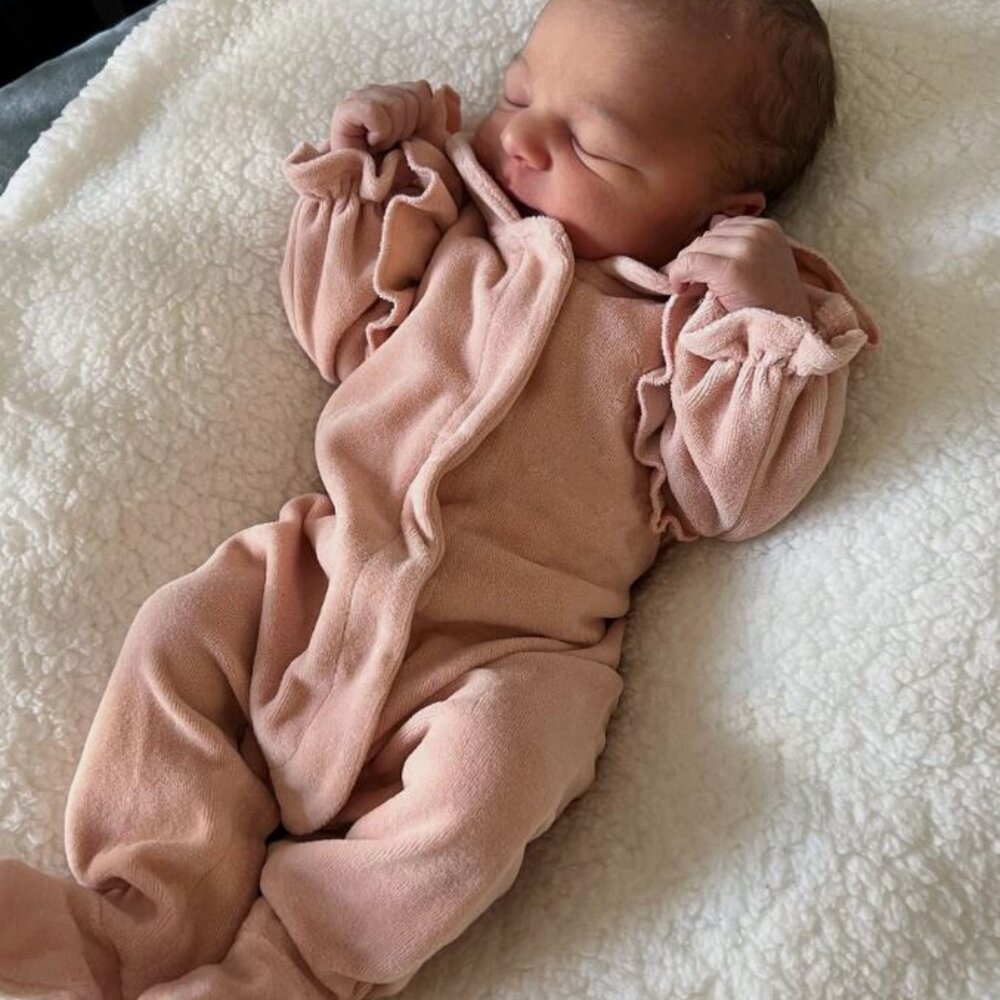 Babypakje Velours met Ruffles Blush pink