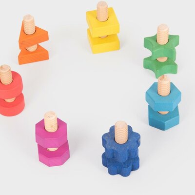 Regenboog Houten Moeren & Bouten 7 stuks