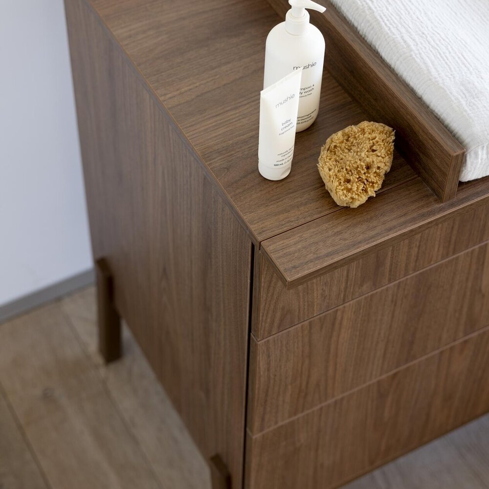 Ashi Chestnut 3-delige kamer (babybed 70x140+commode+extensie+2-deurskast)