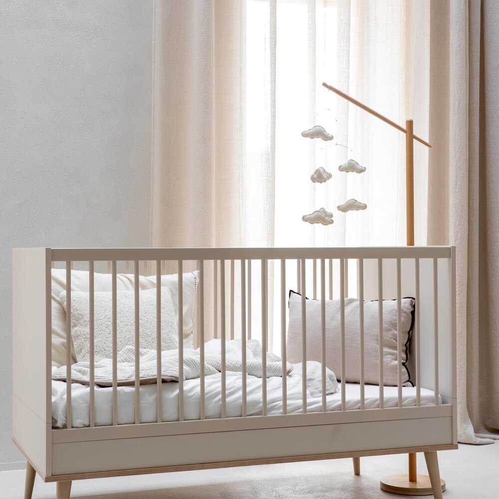 Flow Clay 3-delige kamer (babybed 70x140+commode+extensie+2-deurskast)