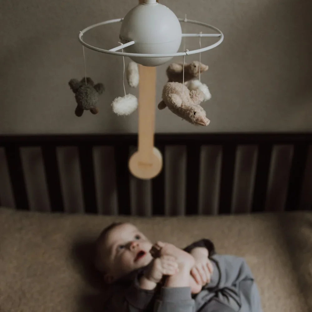 Babymobiel Liva White