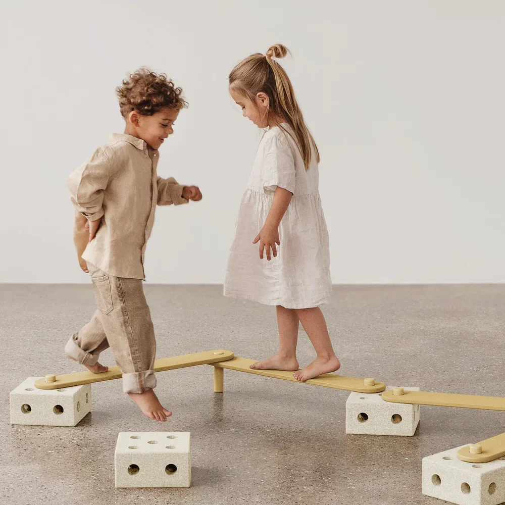 Balance Track Sand Grey / Honey Yellow