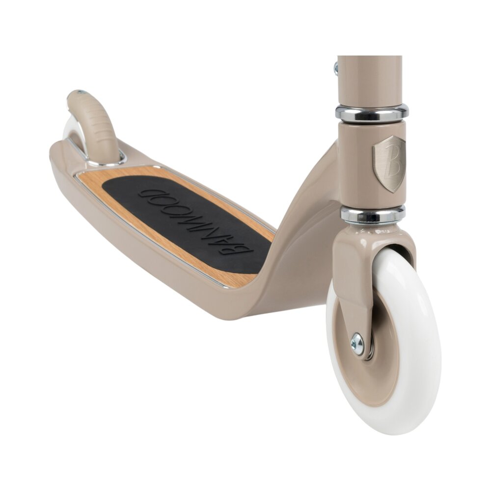 Maxi scooter step Beige