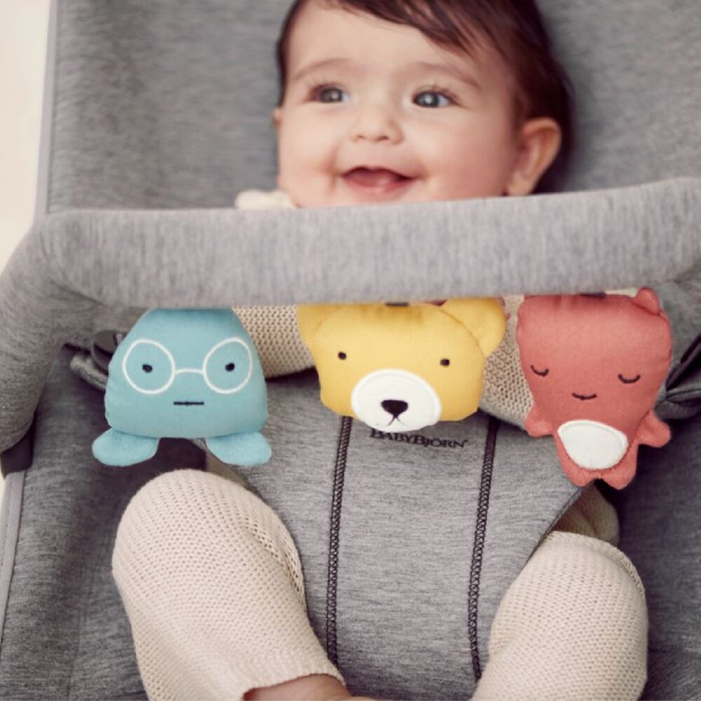 Speelboog voor wipstoeltje knuffelvriendjes