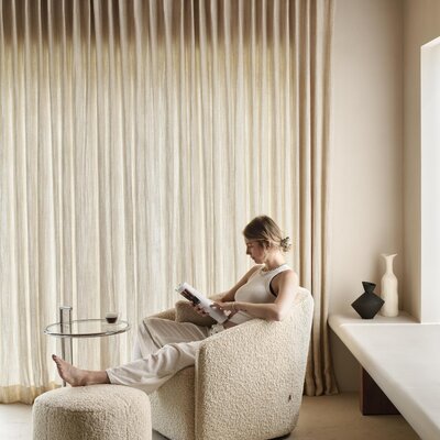 Gomi - 360° draai- en schommelzetel (swivel & gliding chair) Sheep