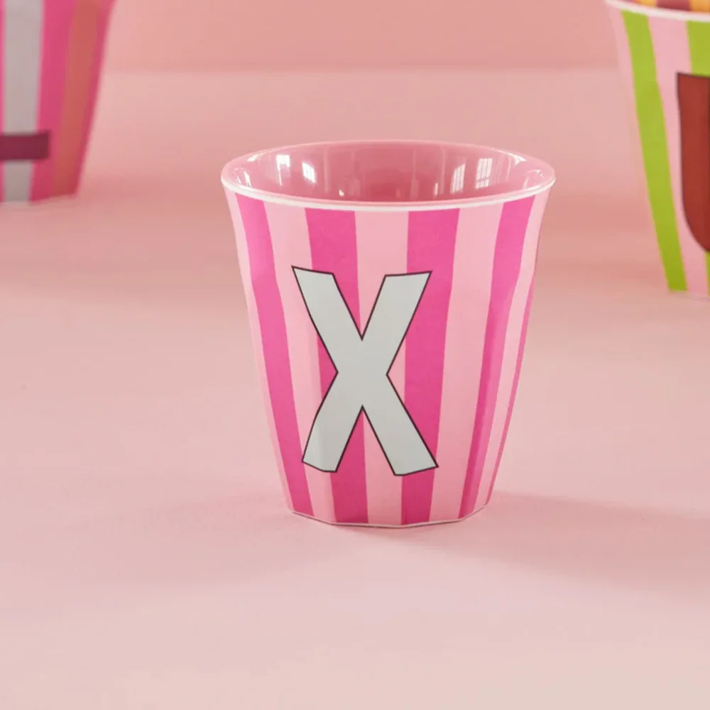 Melamine Letter beker X - Stripes - Medium - 250 m Pinkish