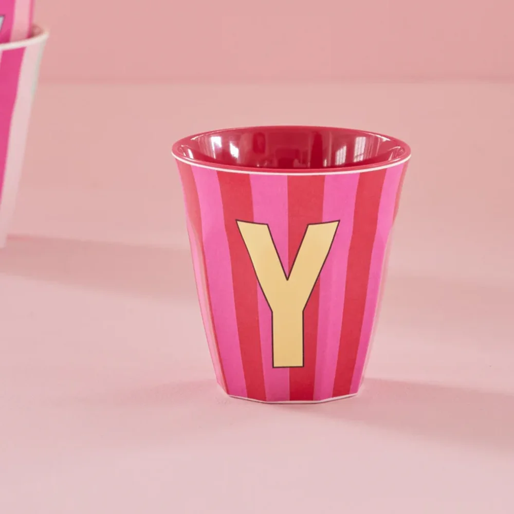 Melamine Letter beker Y - Stripes - Medium - 250 m Pinkish