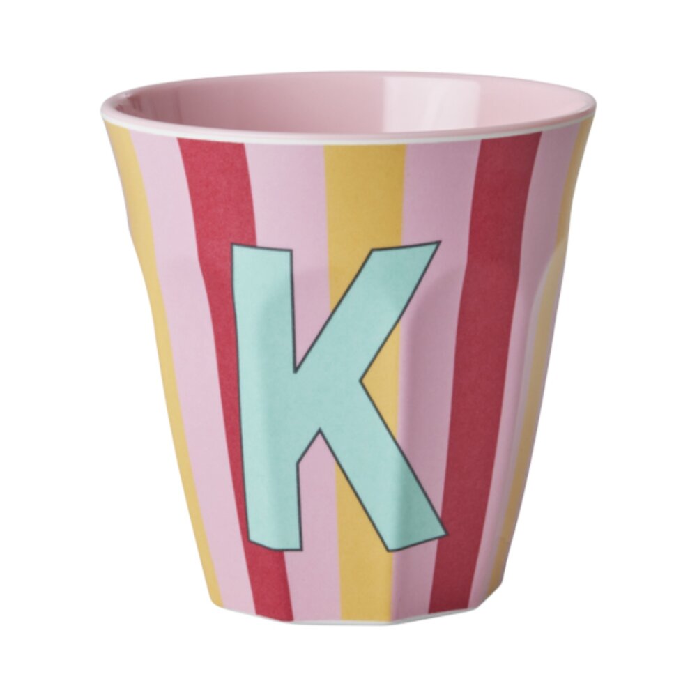 Melamine Letter beker K - Stripes - Medium - 250 m Pinkish