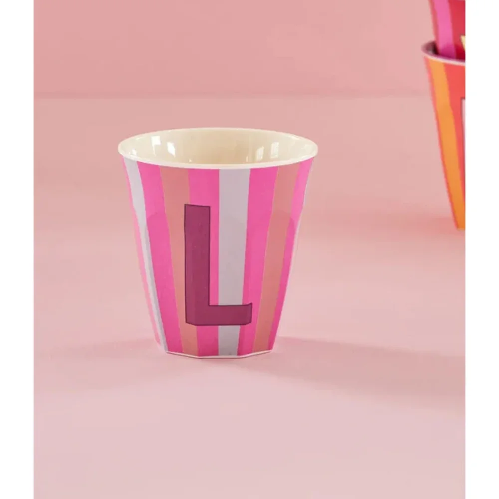 Melamine Letter beker L - Stripes - Medium - 250 m Pinkish