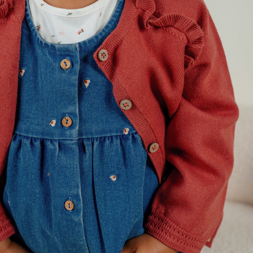 Cardigan met ruffles - framboosroze Lovely bear