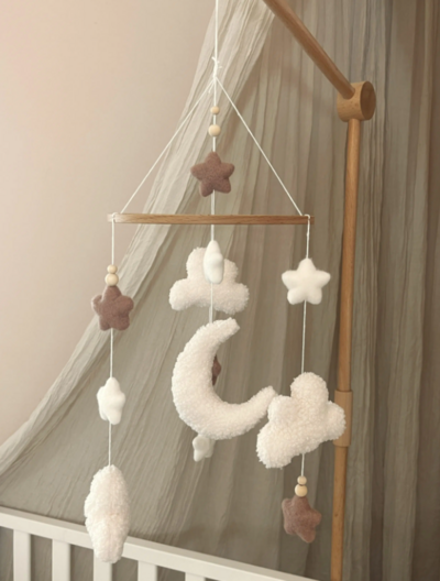 Fluffy Wolken muziekmobiel - handgemaakt