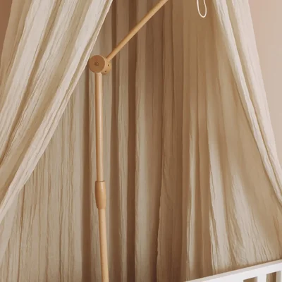 Houten arm voor mobiel