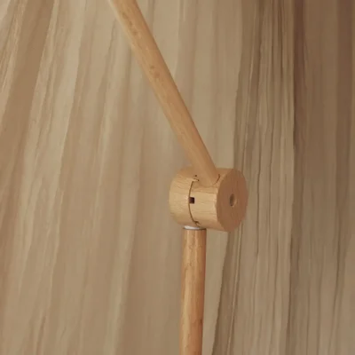 Houten arm voor mobiel