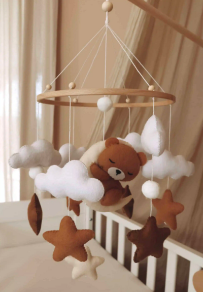 Slapende teddybeer muziekmobiel - handgemaakt