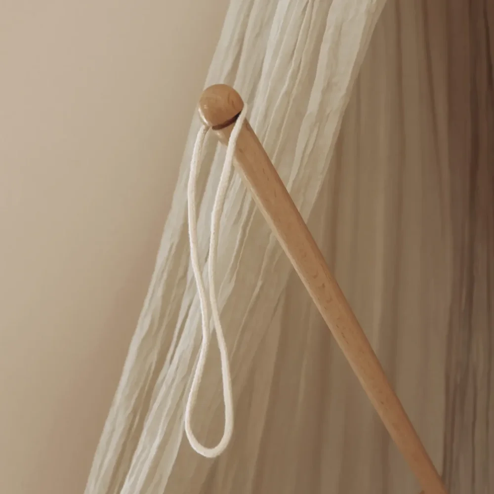 Houten arm voor mobiel