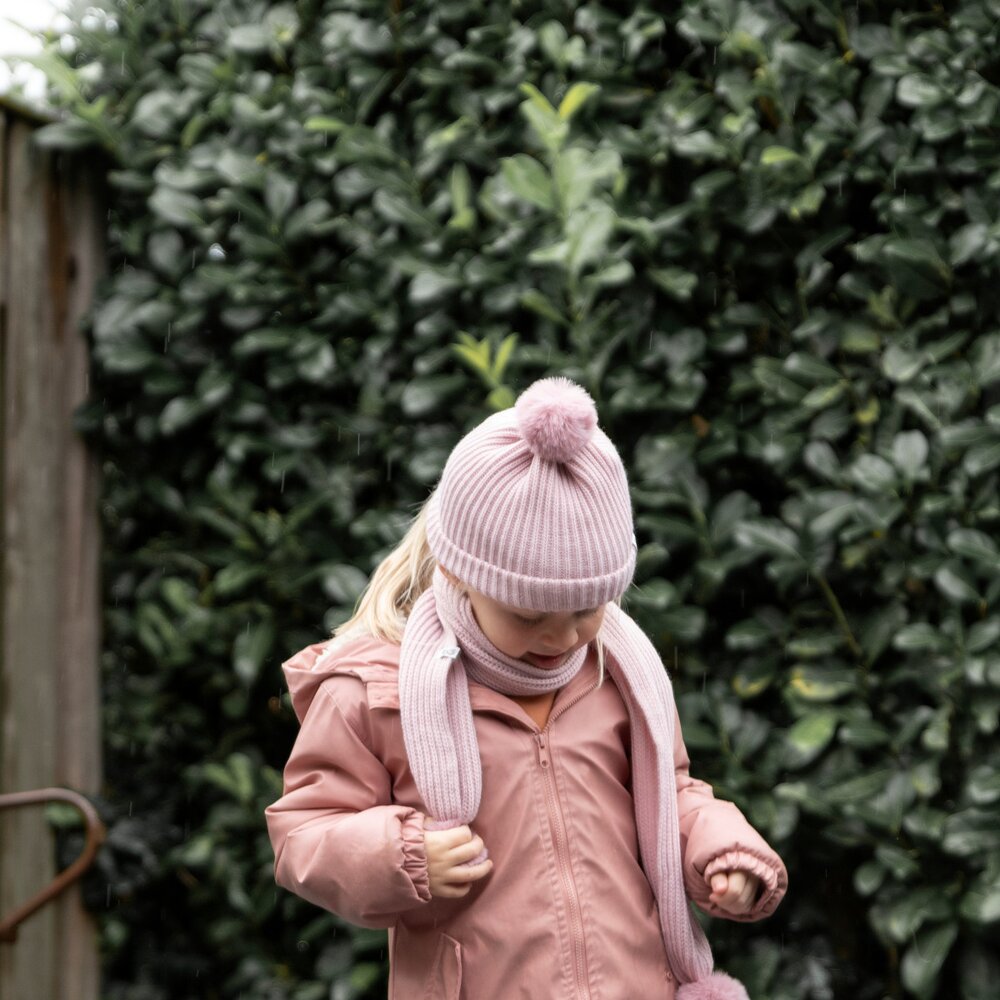 Sjaaltje met pompon Cool Oud roze