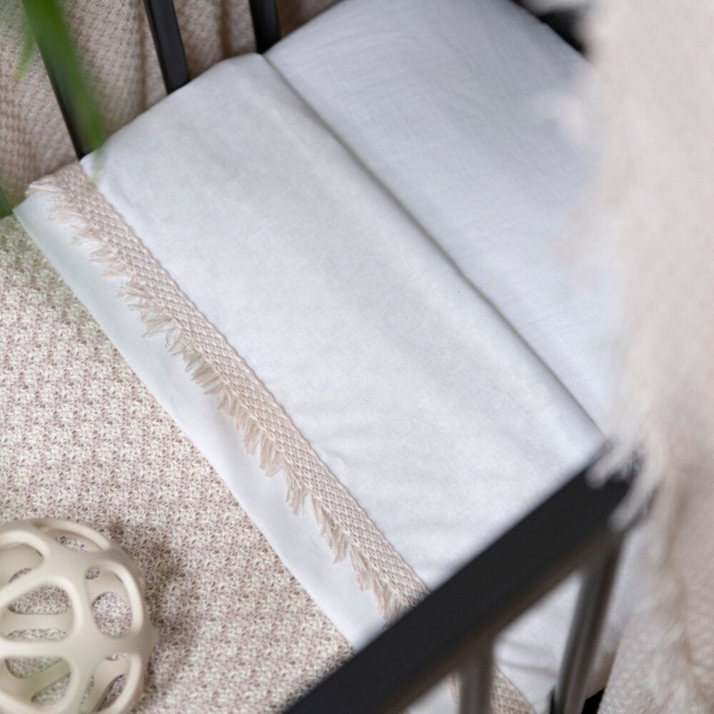 Ledikantdeken teddy Happiness oud roze/ecru