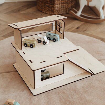 Small Garage (2 levels)