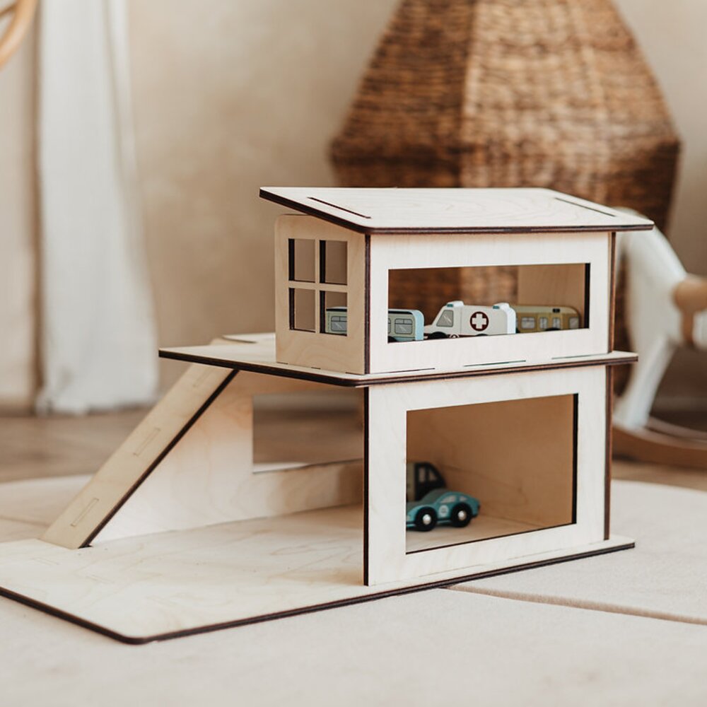 Small Garage (2 levels)