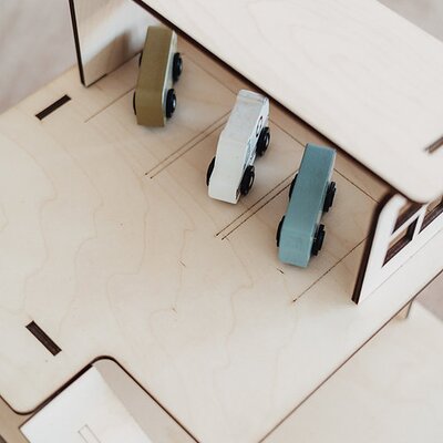 Small Garage (2 levels)