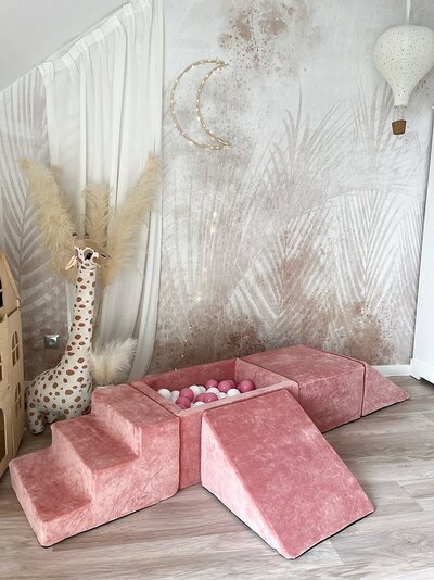 Foam speelset Soft Velvet (5 stuks) + ballenbad 65x35x30 + 100 ballen Soft Pink