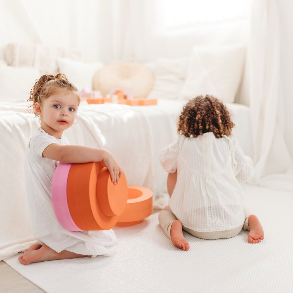 Stapelstenen Rainbow chair Earth Stapelstenen Rainbow chair Earth