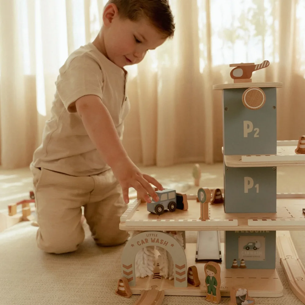 Houten parkeergarage Houten parkeergarage