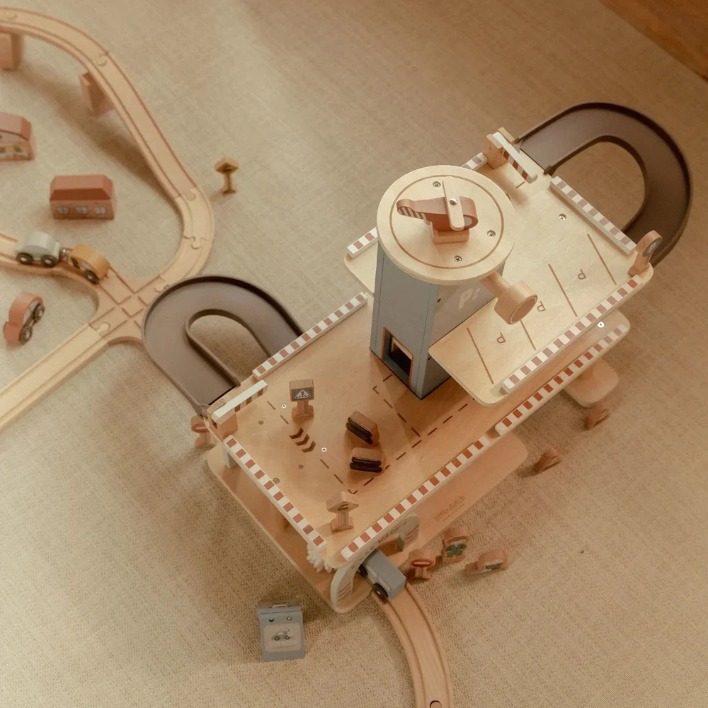 Houten parkeergarage Houten parkeergarage