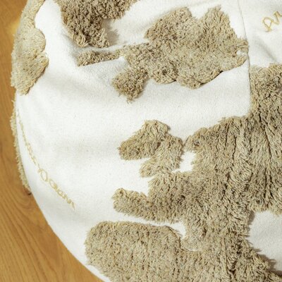 Poef World Map Rugcycled 45 x 50 cm Poef World Map Rugcycled 45 x 50 cm