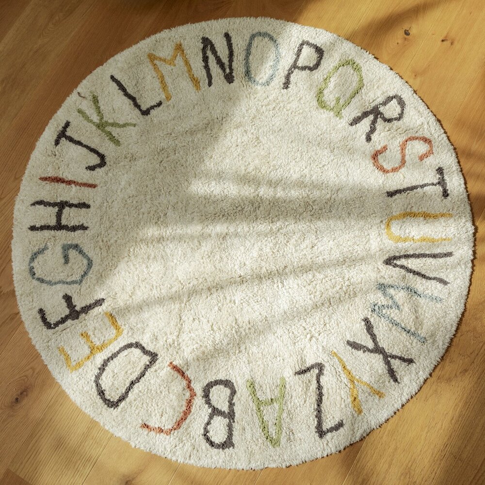 Wasbaar Play tapijt ABC color and letters Ø 120 cm Wasbaar Play tapijt ABC color and letters Ø 120 cm