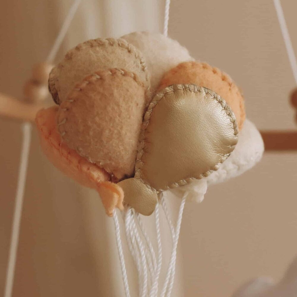 Baby konijn - mobiel - handgemaakt Baby konijn - mobiel - handgemaakt