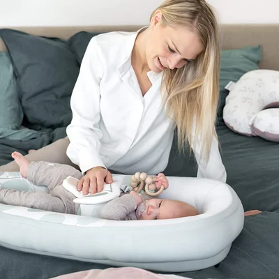 Babynestje Cocoon Leaves aqua green Babynestje Cocoon Leaves aqua green