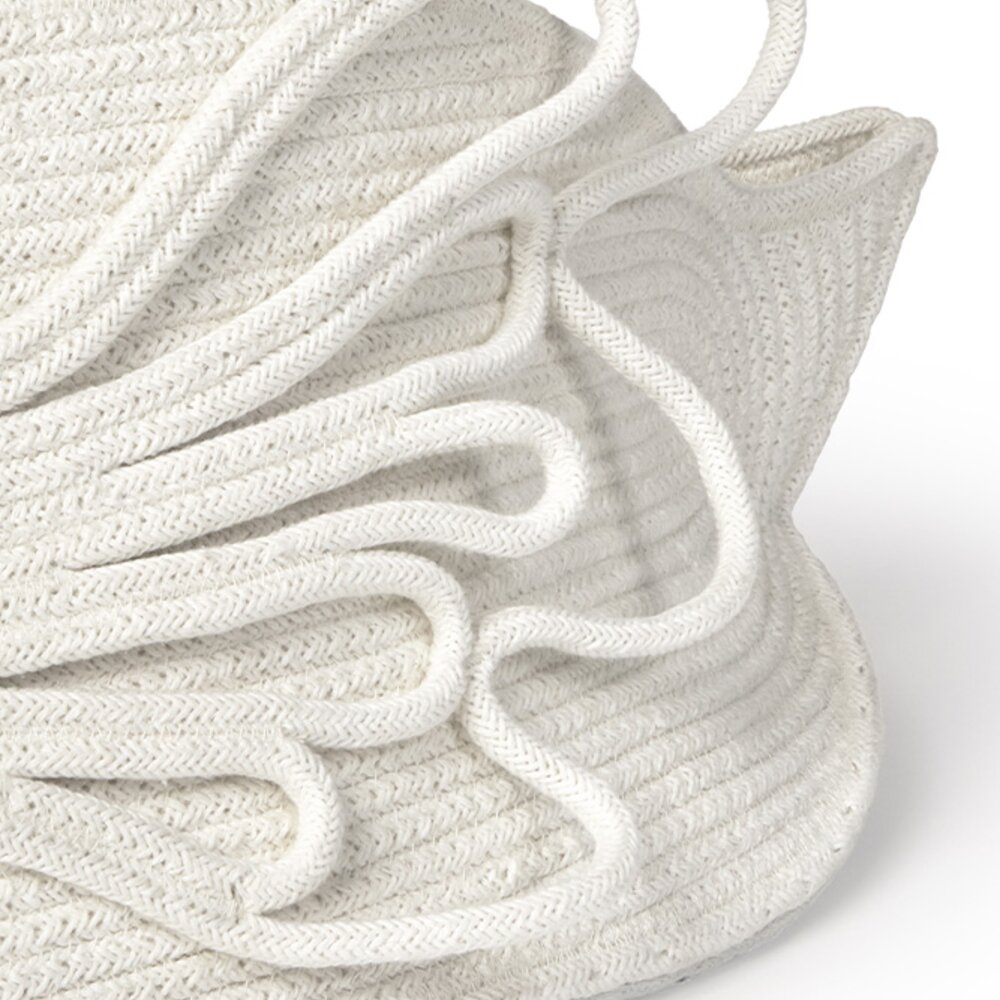 Mand Swan 55 x 25 x 29cm