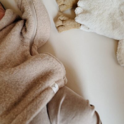 Babyjasje met zijritsen - Easy Zip - Novy wol Beige