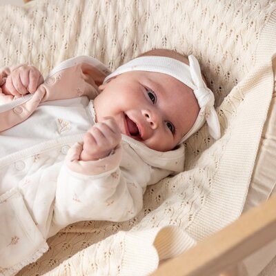 Omkeerbaar jasje met capuchon AOP - Delicate Flowe Offwhite