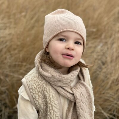 Beanie Efa sand