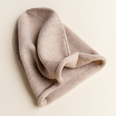 Beanie Efa sand