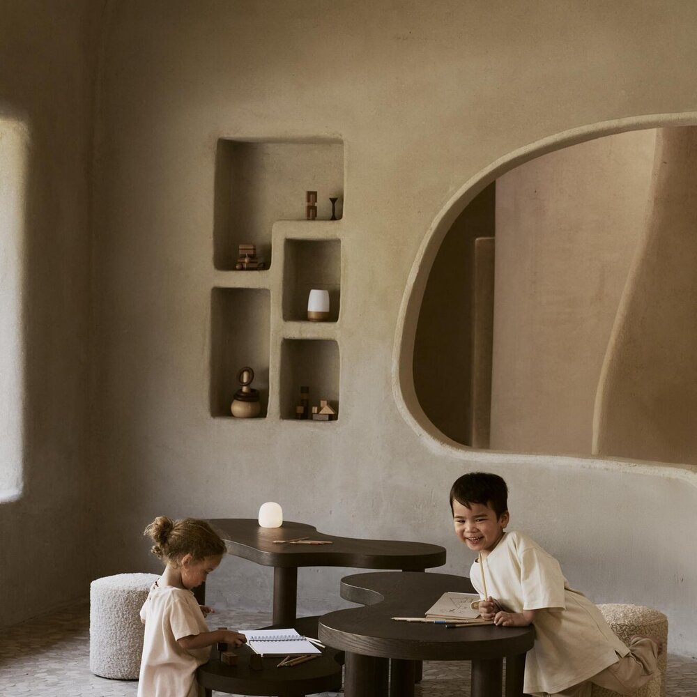 Modu - organische tafel Black forest Modu - organische tafel Black forest