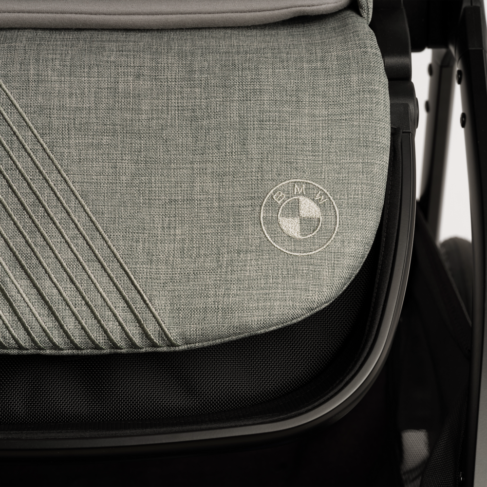TRIV NEXT kinderwagen BMW W/AD&RC Graphene