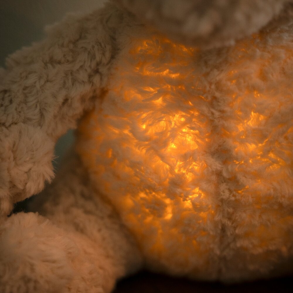 Bo de knuffelbeer met slaaptrainer Warm linen