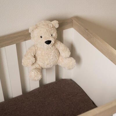 Bo de knuffelbeer met slaaptrainer Warm linen