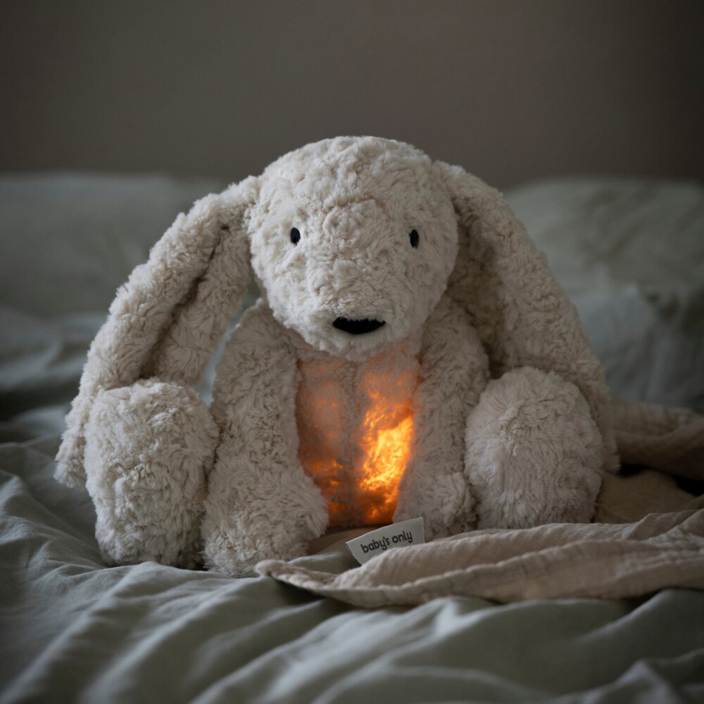 Bibi het knuffelkonijn met slaaptrainer Warm linen