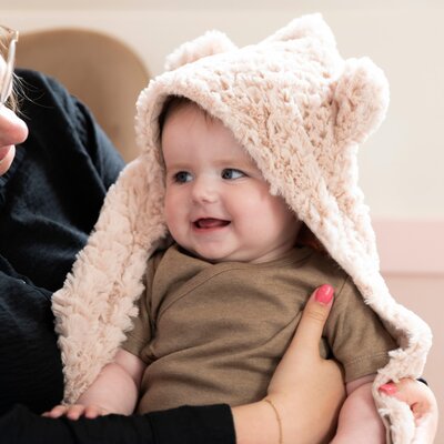 Wikkeldeken met oortjes Snow oud roze