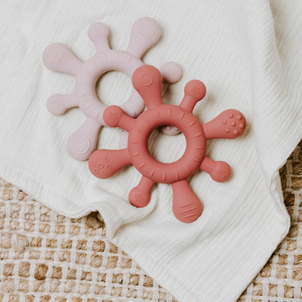 Bijtring blossom Oud roze