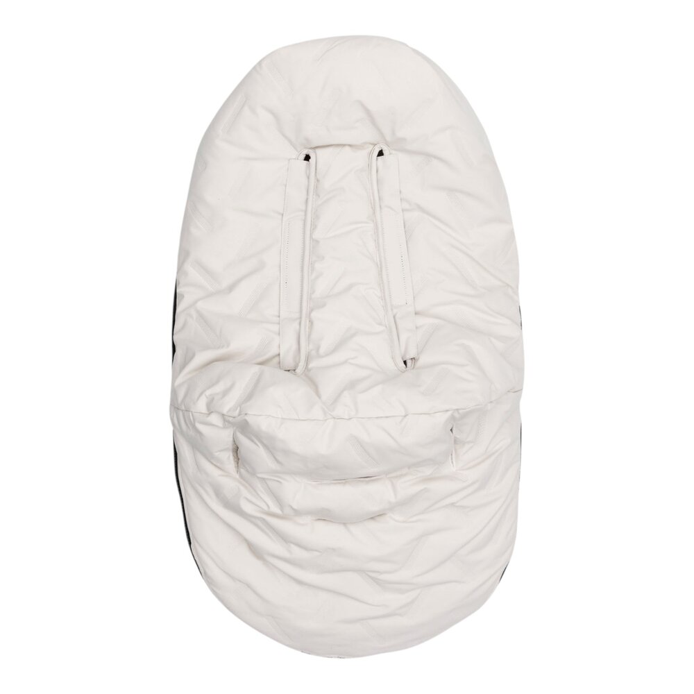 Voetenzak groep 0+ 3/5 punts gordel Embossed Sand Voetenzak groep 0+ 3/5 punts gordel Embossed Sand