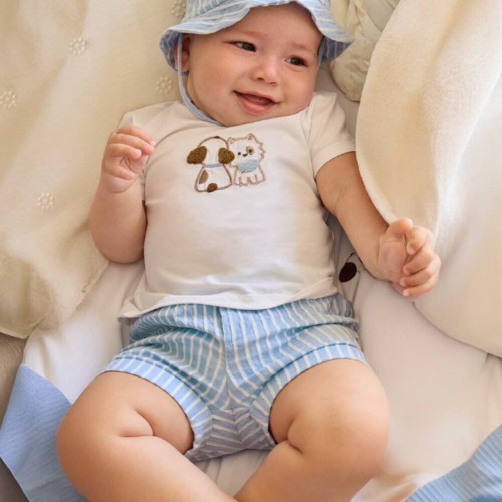Set t-shirt, shortje en hoedje Sky